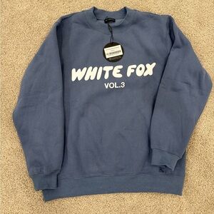 *NWT* White Fox Offstage Sweatshirt